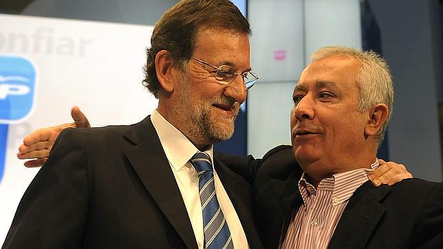 Arenas: «La primera semana de Gobierno reduciremos un 50 por ciento los altos cargos»