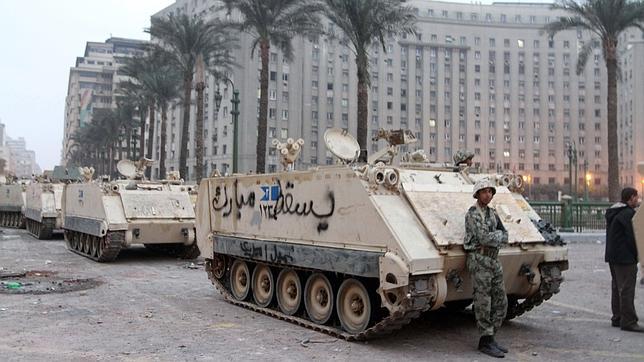 El Gobierno egipcio presenta su dimisión