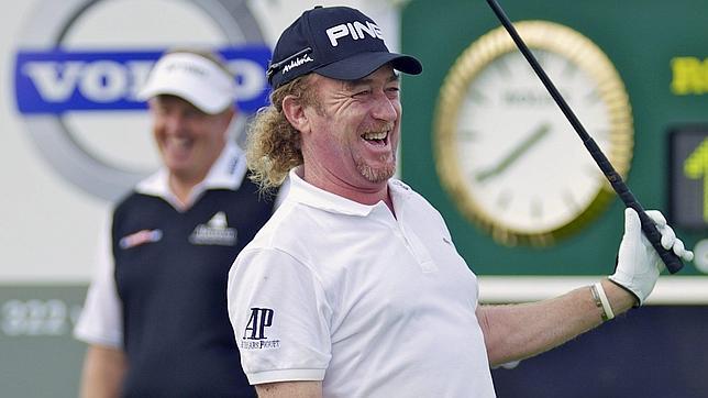 Miguel Ángel Jiménez se mantiene a dos golpes de la cabeza