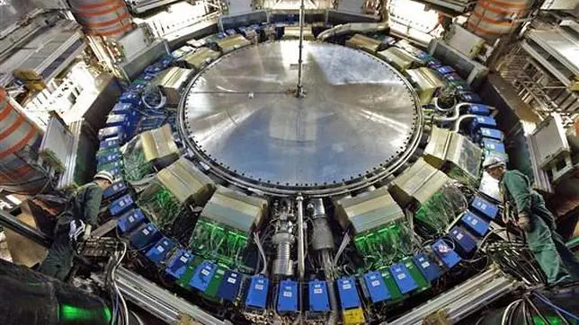 La «máquina de Dios» seguirá en marcha en 2012 en busca del bosón de Higgs