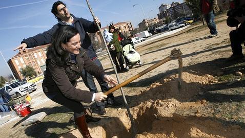 El PSOE acusa al PP de aliarse con «comunistas» en el Polígono