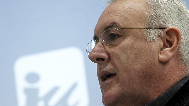 Cayo Lara asegura que el PSOE «tiene firmada su acta de defunción»