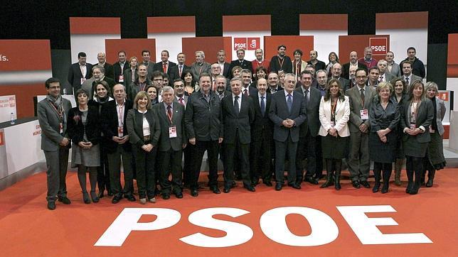 Griñán dice que el PSOE espera mejorar sus resultados en las elecciones de mayo