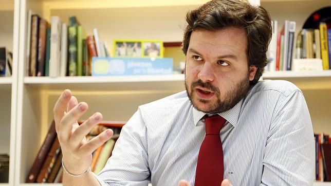 El presidente de Nuevas Generaciones abandonará el cargo en abril