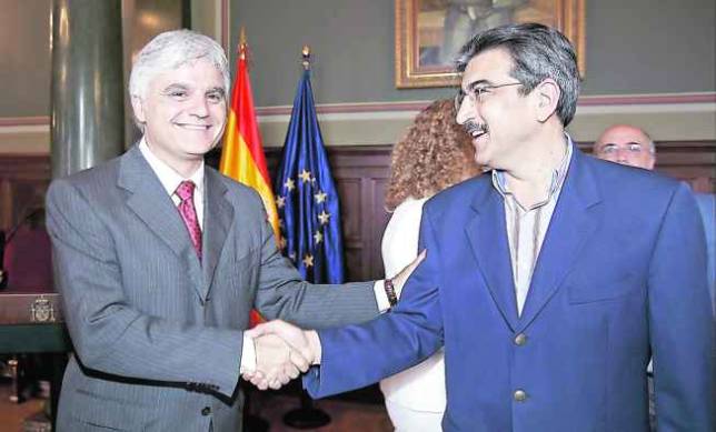NC podría llevar a los defenestrados del PSOE al Parlamento de Canarias