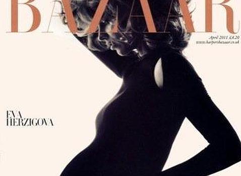 El espléndido embarazo de Eva Herzigova