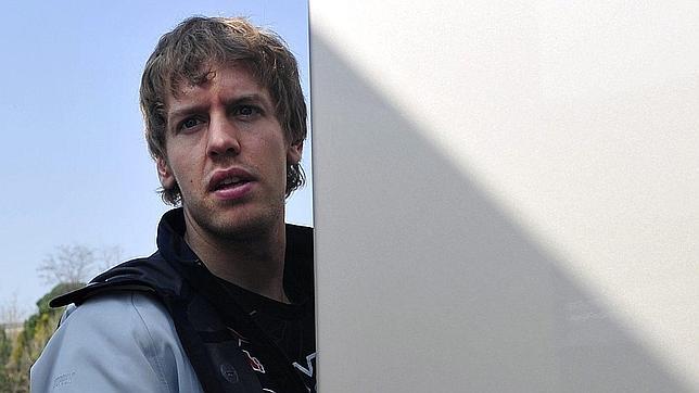 Vettel renueva con Red Bull hasta 2014