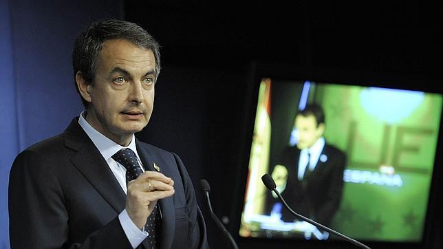 Zapatero limita el gasto autonómico... pero no tanto