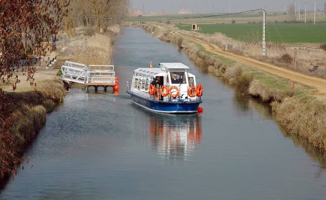 Villaumbrales estrena puerto