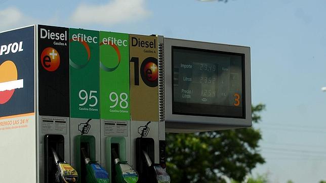 Bruselas propone acabar con los coches de gasolina y diesel en ciudad para 2050