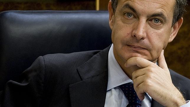 Ruz apunta hacia Zapatero