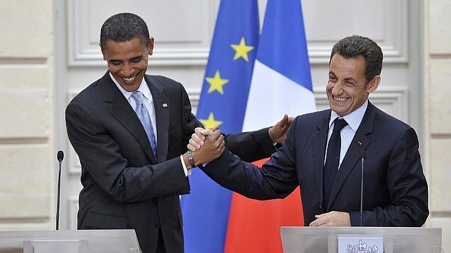Sarkozy crece, Obama mengua