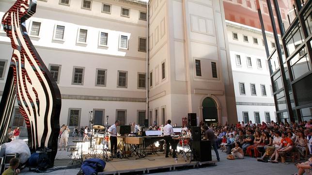 La ampliación de Nouvel, un pozo sin fondo