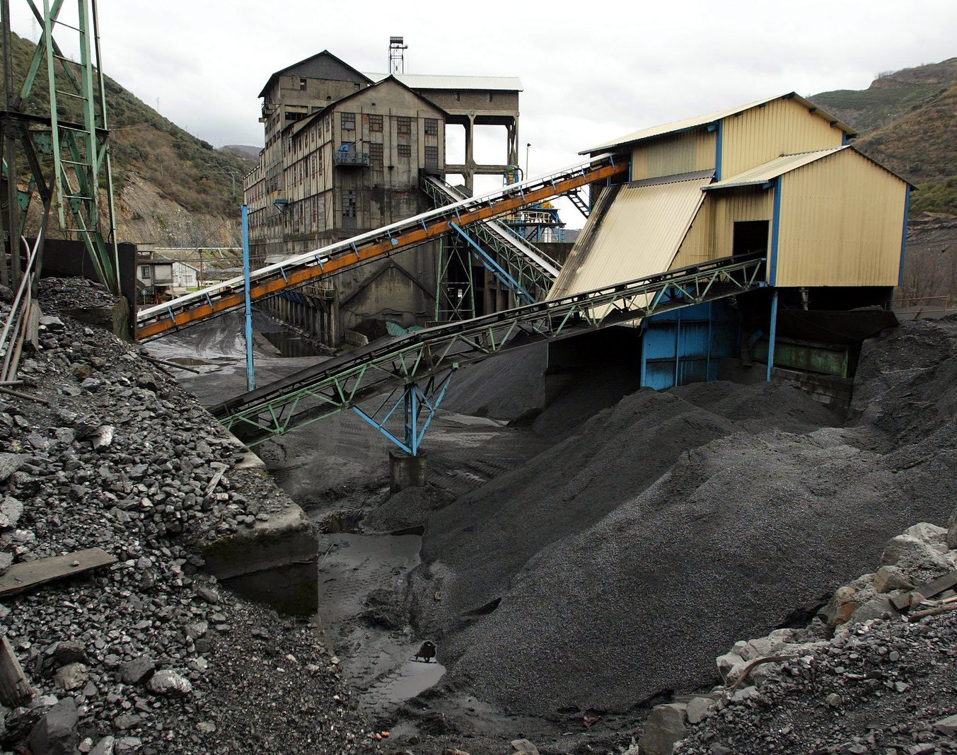 Europa abre la «esperanza» a que la minería continúe más allá de 2018