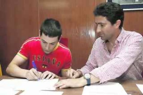 «El milagro económico es posible, la referencia es Yuncos»