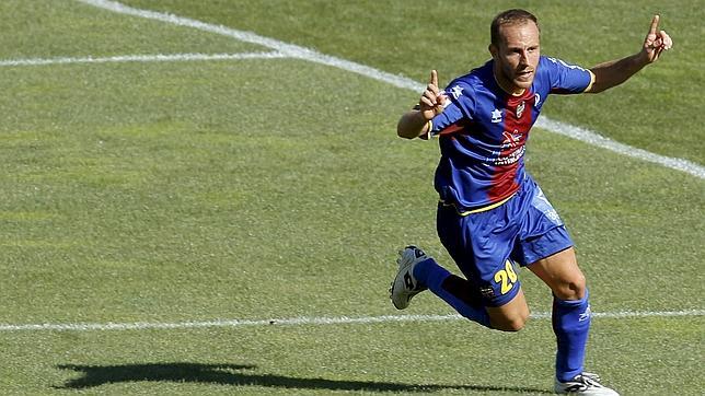 El Levante sella su permanencia y devuelve al Hércules a las tinieblas