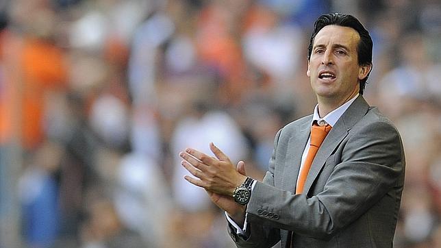 Emery sigue sin disipar las dudas