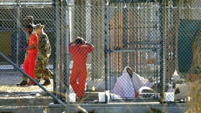 Wikileaks divulga información secreta de la base militar de Guantánamo