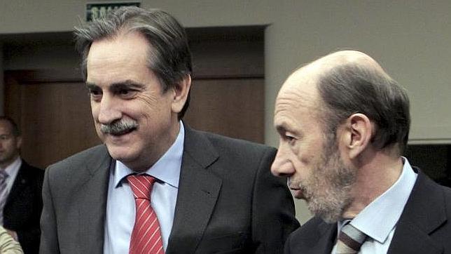 El Gobierno perdonará multas de 185.000 euros a quienes legalicen «empleos B»