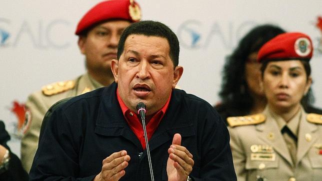 Chávez condena enérgicamente la muerte del hijo y tres nietos de Gadafi