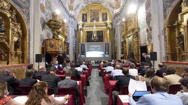 Abengoa aumenta beneficios un 8% en el primer trimestre, con 56,4 millones