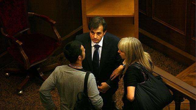 Los Mossos afirman que Corominas llevaba puesto un chaleco antibalas