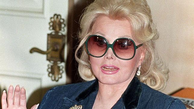 Zsa Zsa Gabor, en coma tras ser operada de urgencia