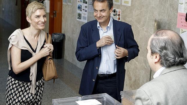 Zapatero y Rajoy animan a acudir a las urnas