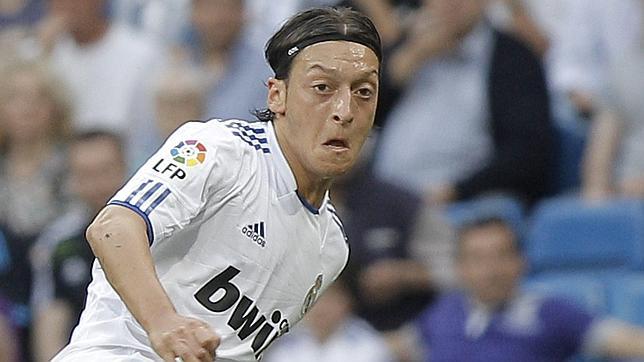 Ozil: «La próxima temporada ganaremos más títulos»