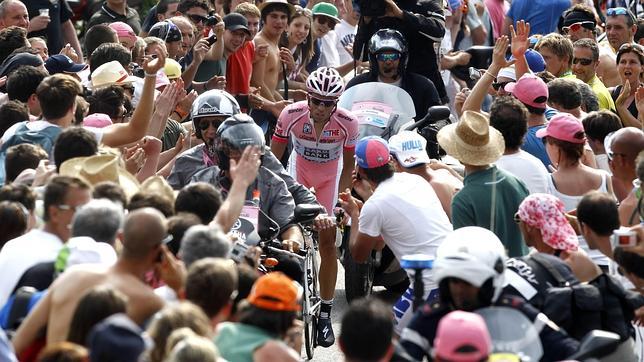 Contador le quita una semana al Giro