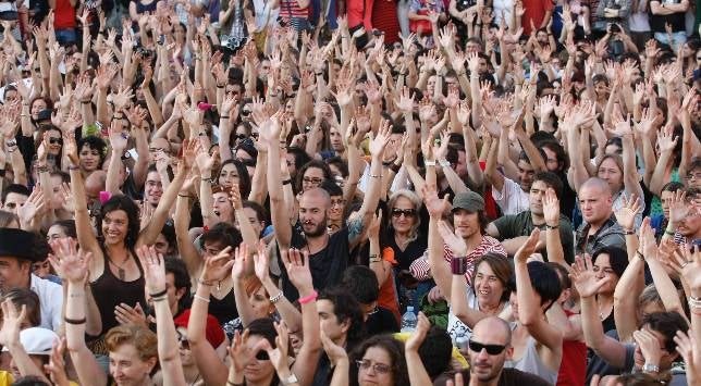 Los «indignados» de la Puerta del Sol deciden continuar con la acampada