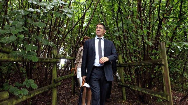 El PSE ofrece «pactos puntuales» a Bildu para no perder cuota de poder