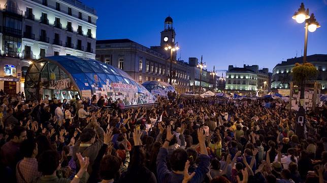 Los acampados en Sol rechazan las imputaciones de comerciantes de la zona