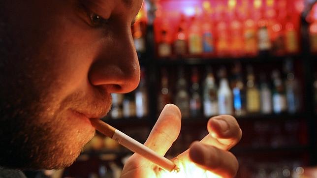 El tabaco multiplica por seis el riesgo de infarto en jóvenes