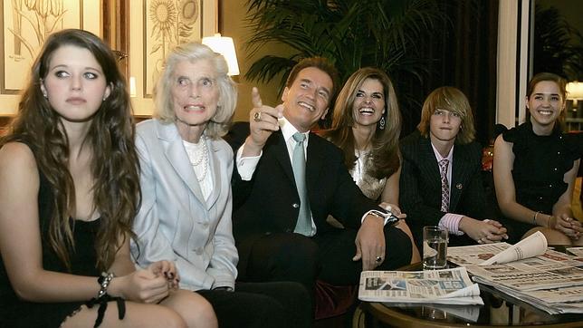 El hijo mayor de Schwarzenegger se marcha de casa