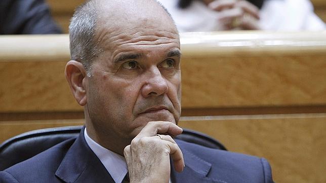 Chaves acusa al PP de usar la conferencia de Presidentes para hacer recortes