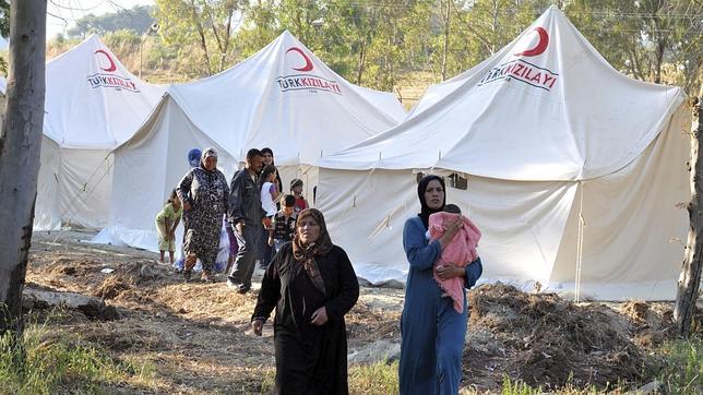 Más de 1.200 sirios huyen a Turquía en las últimas 24 horas