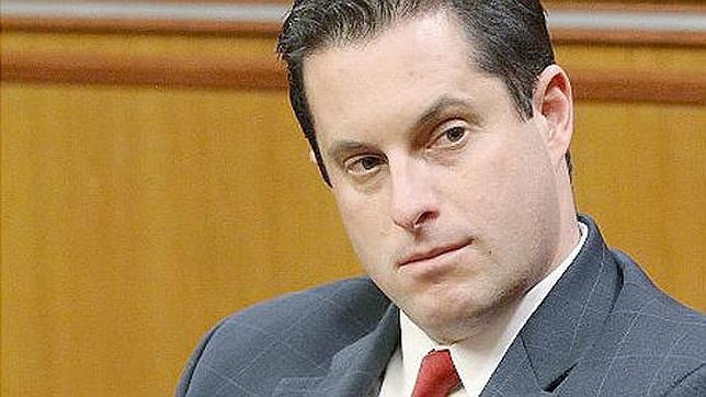 Un senador de Nueva York en Twitter: «¿Voto sí o no al matrimonio gay?»