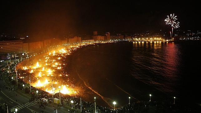 Dos hombres mueren en La Coruña en una trágica noche de San Juan