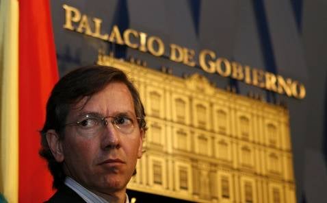 Bernardino León ganará casi 20.000 euros al mes en la UE