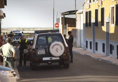 Premio para los agentes que redujeron al exmilitar atrincherado