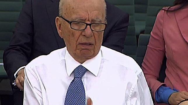 El Parlamento británico acusa a la filial europea de Murdoch de «frustrar» las investigaciones sobre «News of the World»