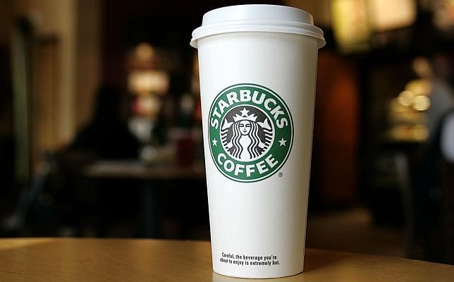 Cómo comprar café en Starbucks con el dinero de otro