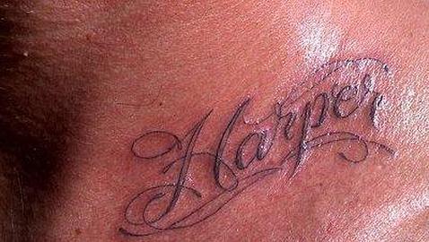David Beckham se tatúa el nombre de su hija Harper Seven en el pecho