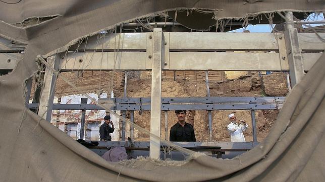 Al menos siete muertos en dos atentados en el noroeste de Pakistán