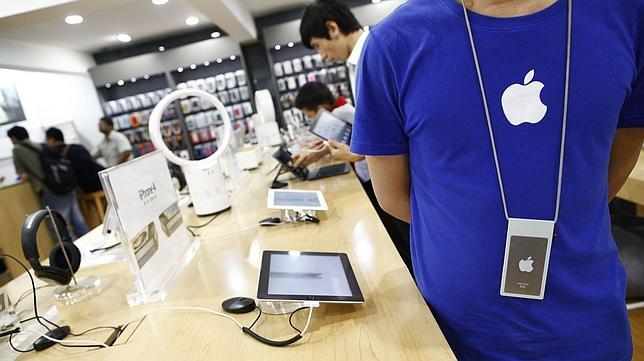 Encuentran otras 22 tiendas falsas de Apple en China
