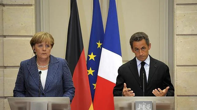 Merkel y Sarkozy piden que los países de la UE incluyan en sus constituciones un «límite del déficit público»