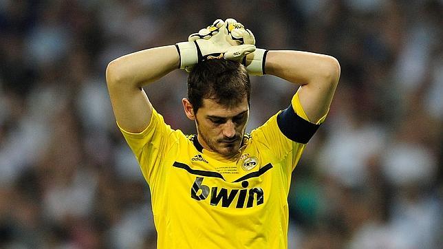 Casillas: «En la última jugada ha pasado lo que pasa cuando hay una entrada y el jugador rival se tira al suelo»