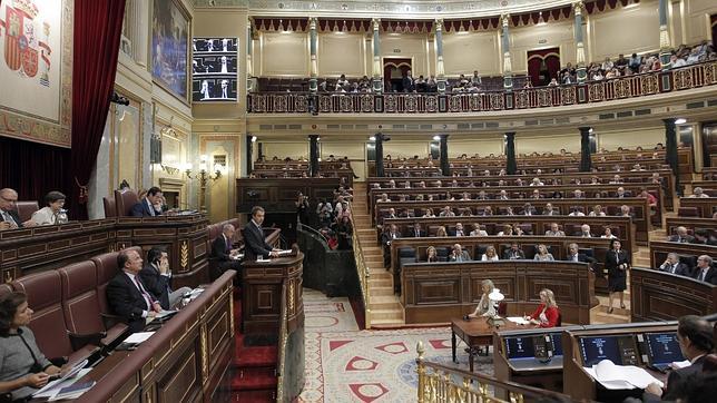 La reforma constitucional para fijar el techo de déficit podría aprobarse en esta legislatura