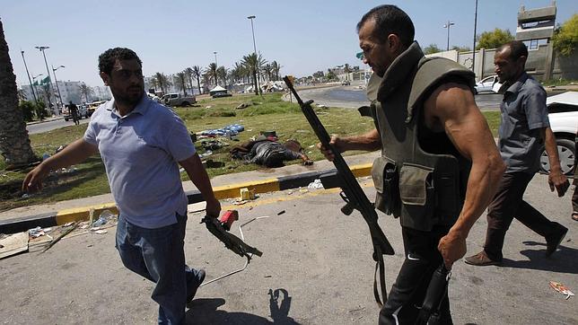 El gobierno rebelde llega a Trípoli